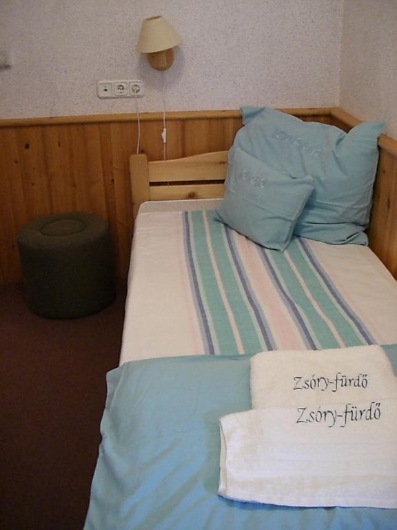 Hotel Napfuerdo Vendeghaz Mezőkövesd Zewnętrze zdjęcie