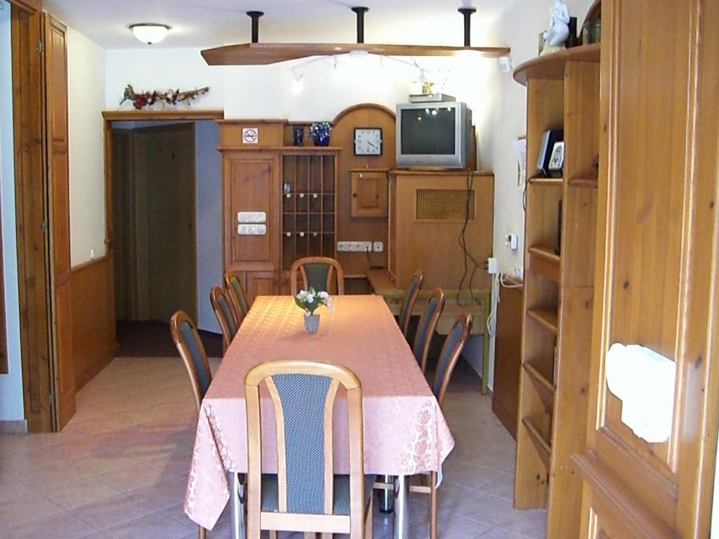 Hotel Napfuerdo Vendeghaz Mezőkövesd Zewnętrze zdjęcie
